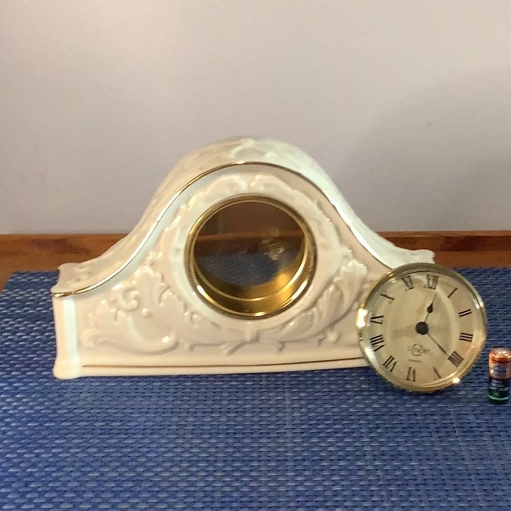 Lenox Cream and Gold Vintage Mantle Clock